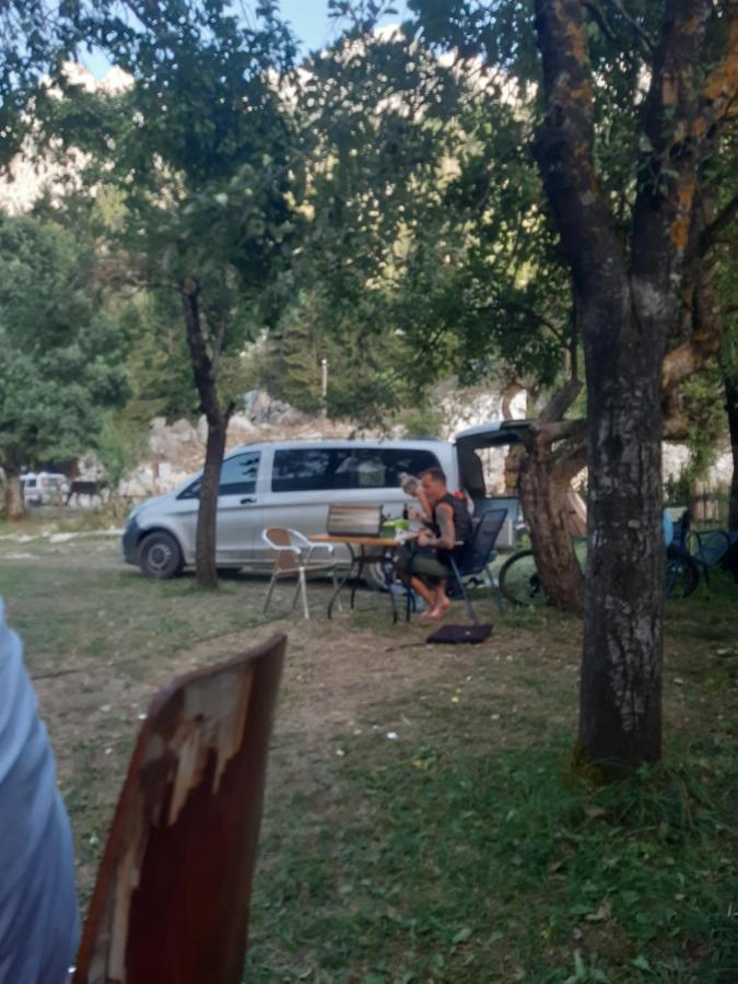 Bujtina 2 Hotell Valbone Eksteriør bilde